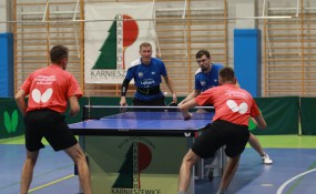 Bracia B. i K. Szarmachowie w meczu z Poltarex-em