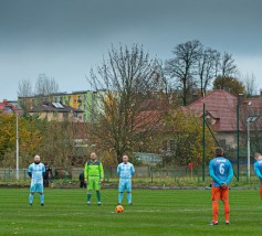  Foto z meczu Stowarzyszenia Victoria Sianów z Oldbojami Iskry Białogard